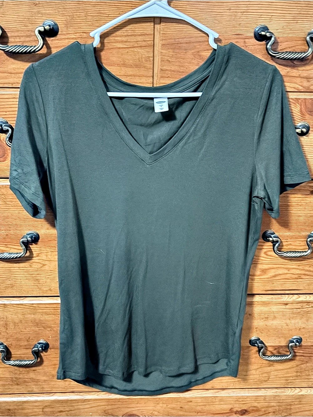 Old Navy Soft-Washed V-Neck T-Shirt Green
